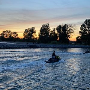 Meet your Posher, Bret